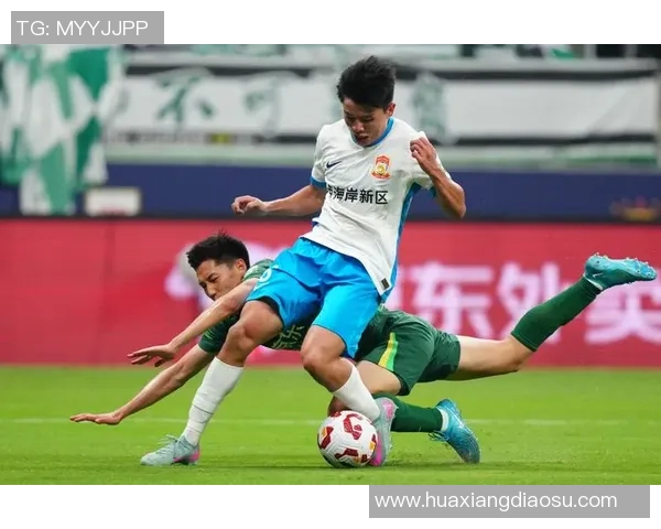 青岛黄海迎战北京控股争夺中超联赛关键积分之战